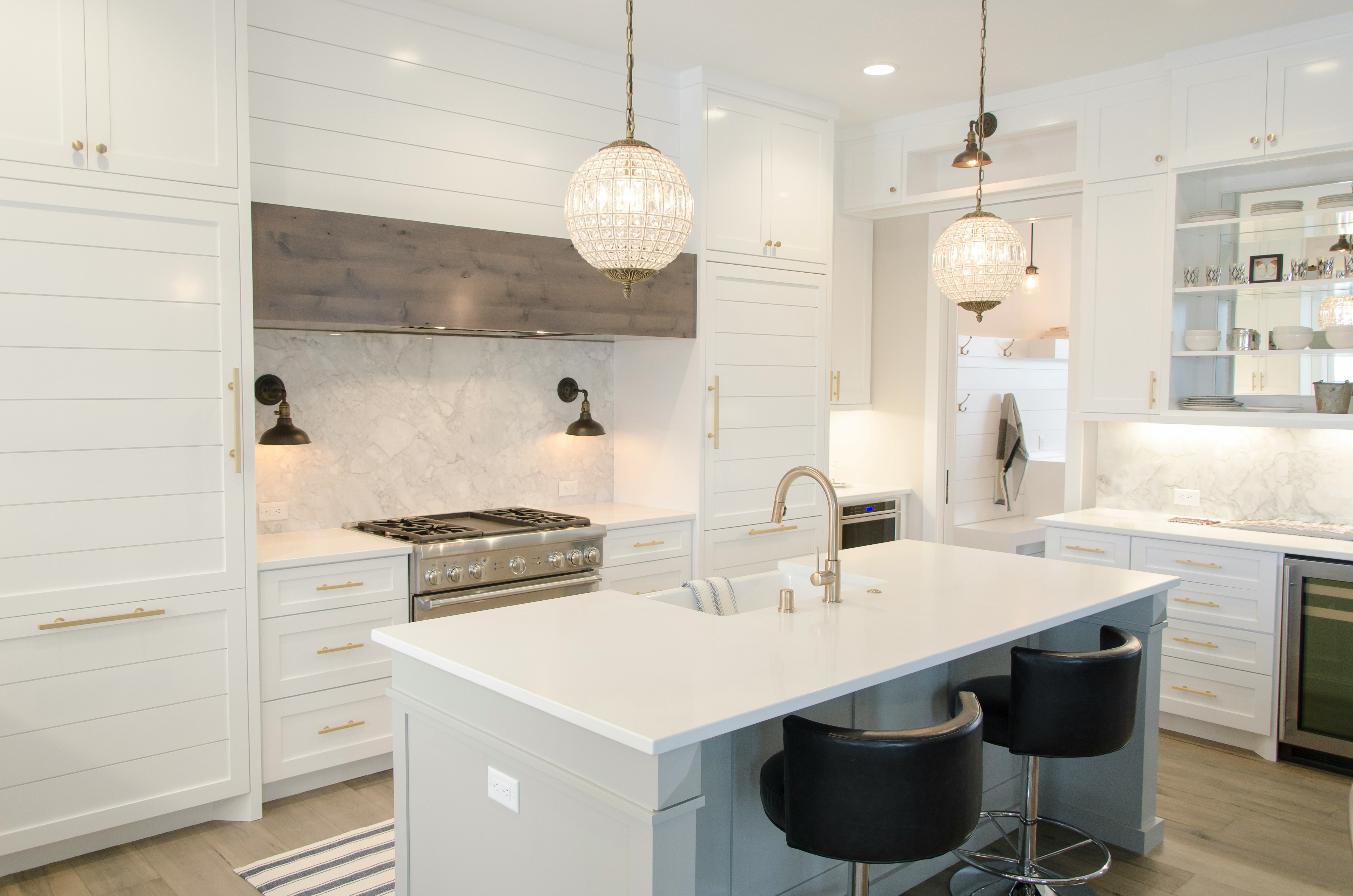 Pristine kitchen and cleaning supplies